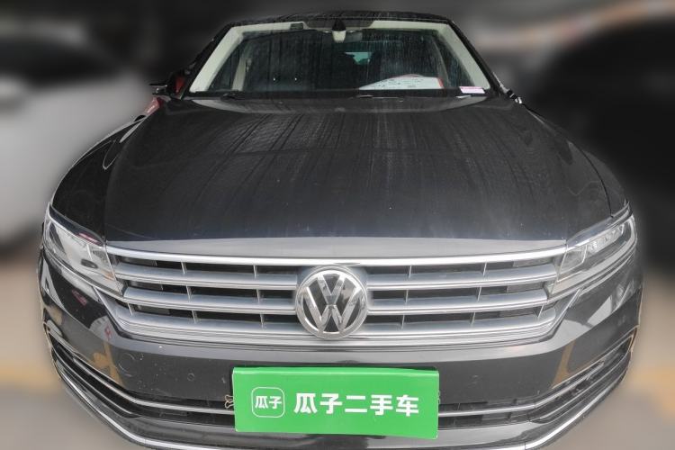 Used Volkswagen Phideon 2018 Revised Version 380TSI Two-Wheel Drive Business Edition Front