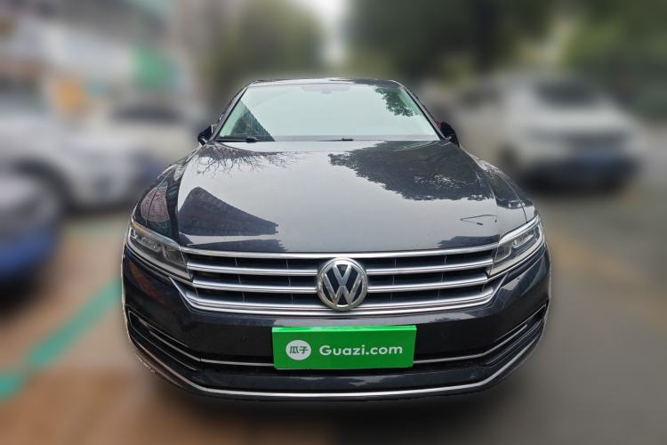 Used Volkswagen Phideon 2018 Revised Version 380TSI Two-Wheel Drive Business Edition Front