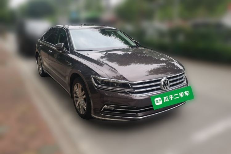 Used Volkswagen Phideon 2018 Revised Version 380TSI Two-Wheel-Drive Flagship Edition Front Right 45 Deg
