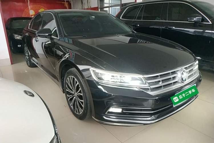 Used Volkswagen Phideon 2018 Revised Version 380TSI Two-Wheel Drive Business Edition Front Right 45 Deg