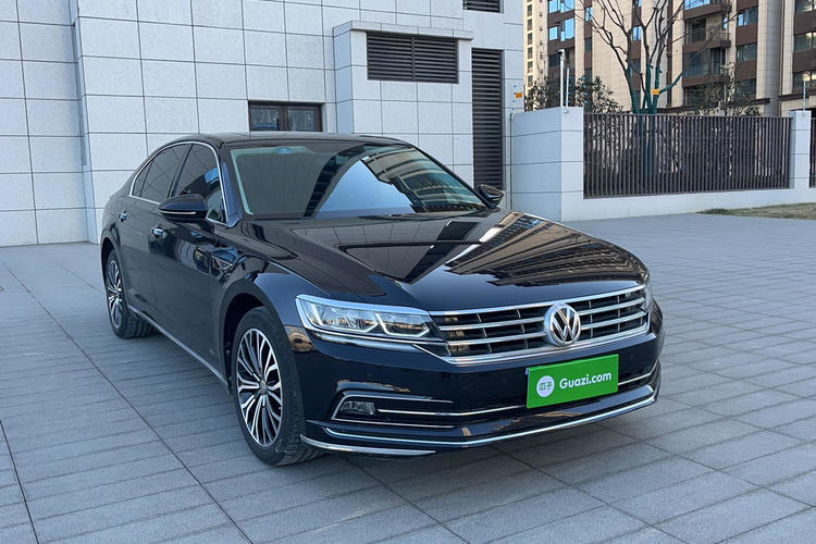 Used Volkswagen Phideon 2018 Revised Version 380TSI Two-Wheel Drive Business Edition Front Right 45 Deg