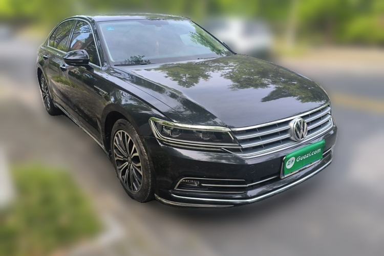 Used Volkswagen Phideon 2018 Revised Version 380TSI Two-Wheel Drive Business Edition Front Right 45 Deg