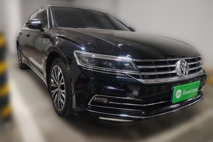 Used Volkswagen Phideon 2018 Revised Version 380TSI Two-Wheel Drive Business Edition Front Right 45 Deg