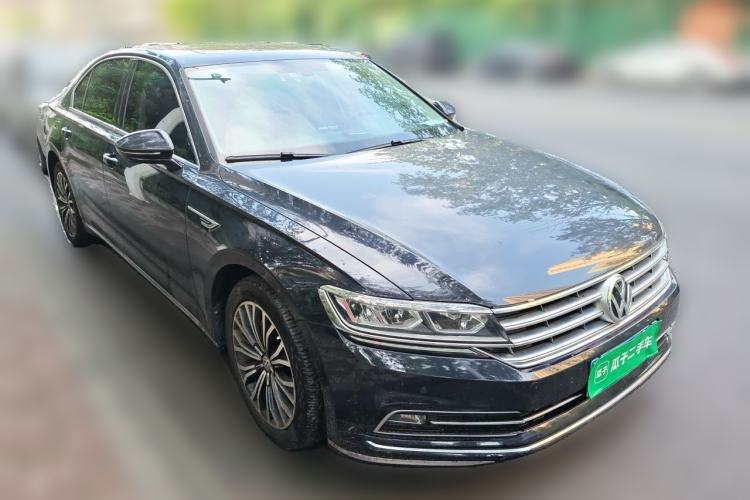 Used Volkswagen Phideon 2018 Revised Version 380TSI Two-Wheel Drive Business Edition Front Right 45 Deg