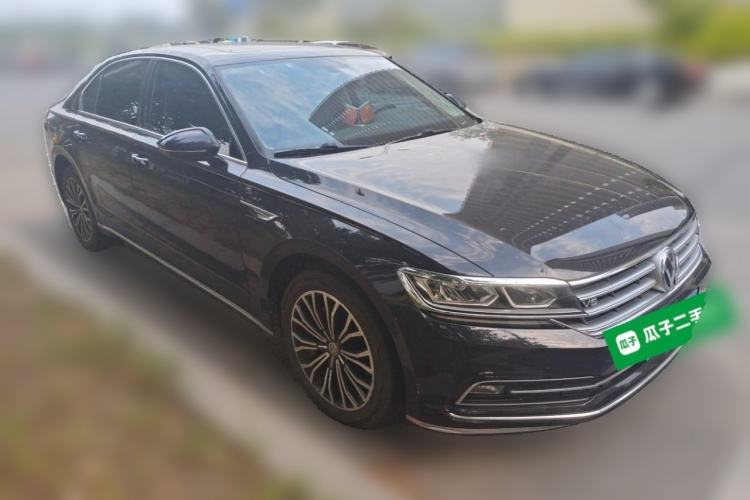 Used Volkswagen Phideon 2018 380TSI Two-Wheel Drive Business Edition Front Right 45 Deg