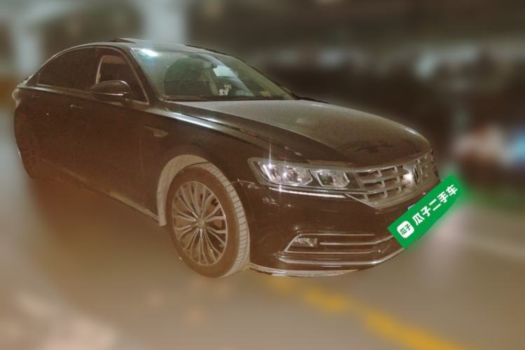 Used Volkswagen Phideon 2018 380TSI Two-Wheel Drive Business Edition Front Right 45 Deg