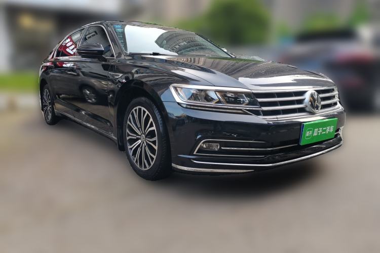 Used Volkswagen Phideon 2018 Revised Version 380TSI Two-Wheel Drive Business Edition Front Right 45 Deg