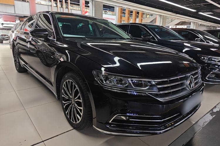 Used Volkswagen Phideon 2018 Revised Version 380TSI Two-Wheel Drive Business Edition Front Right 45 Deg