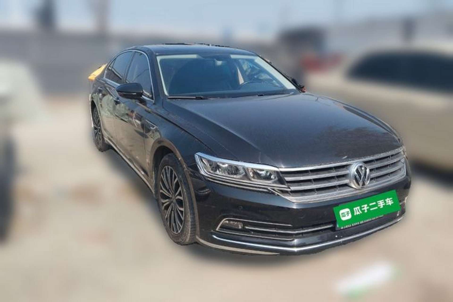Used Volkswagen Phideon 2018 Revised Version 380TSI Two-Wheel Drive Business Edition Front Right 45 Deg