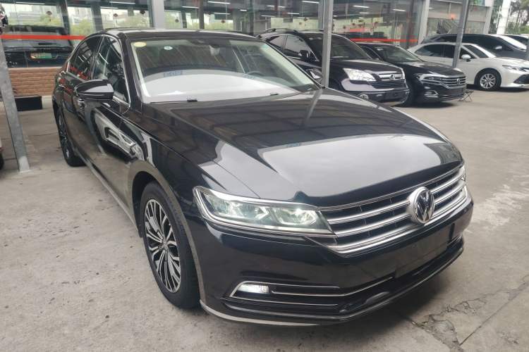 Used Volkswagen Phideon 2018 Revised Version 380TSI Two-Wheel Drive Business Edition Front Right 45 Deg