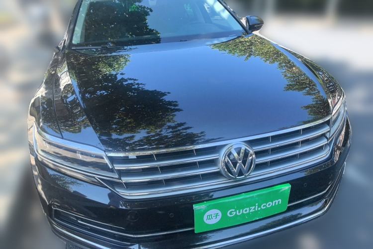 Used Volkswagen Phideon 2018 Revised Version 380TSI Two-Wheel Drive Business Edition Front Right 45 Deg