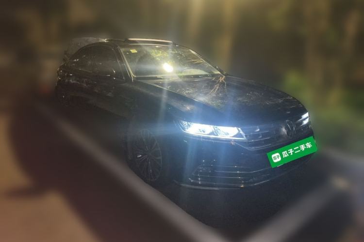 Used Volkswagen Phideon 2018 Revised Version 380TSI Two-Wheel Drive Business Edition Front Right 45 Deg