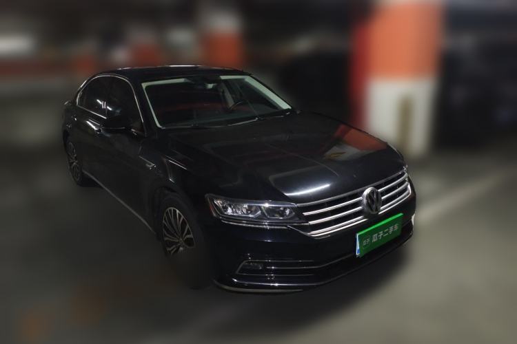Used Volkswagen Phideon 2018 Revised Version 380TSI Two-Wheel Drive Business Edition Front Right 45 Deg