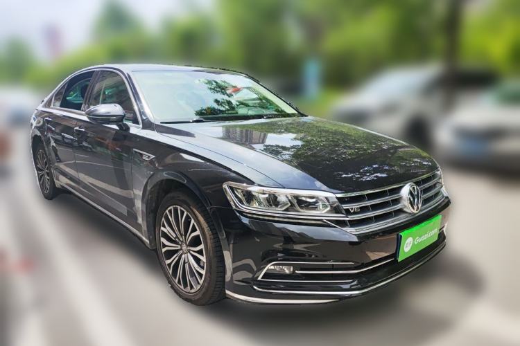 Used Volkswagen Phideon 2018 Revised Version 380TSI Two-Wheel Drive Business Edition Front Right 45 Deg