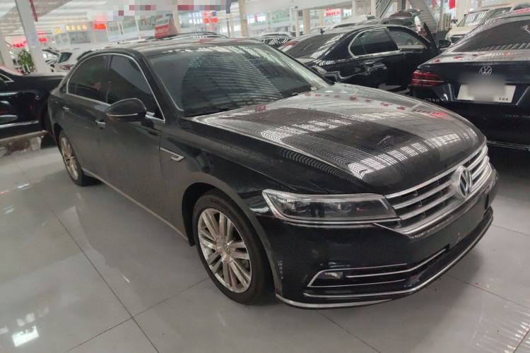 Used Volkswagen Phideon 2018 Revised Version 380TSI Two-Wheel-Drive Flagship Edition Front Right 45 Deg