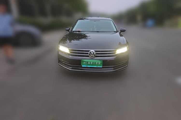 Used Volkswagen Phideon 2018 Revised Version 380TSI Two-Wheel Drive Business Edition Front