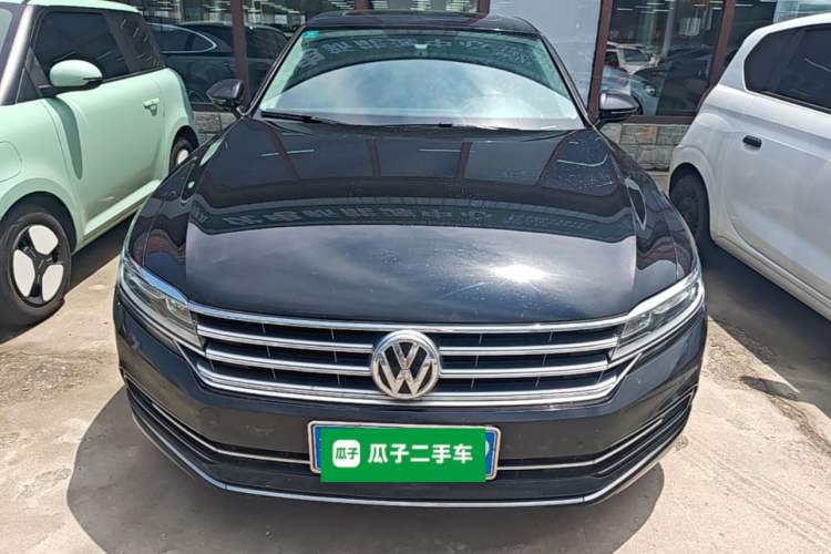 Used Volkswagen Phideon 2018 Revised Version 380TSI Two-Wheel Drive Business Edition Front