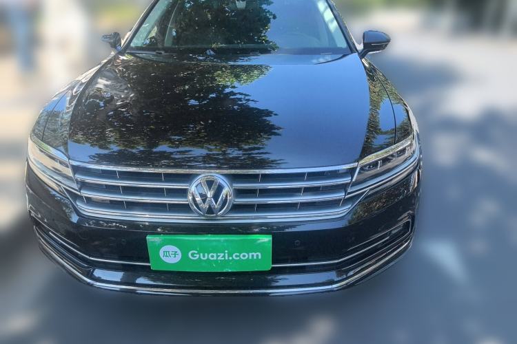 Used Volkswagen Phideon 2018 Revised Version 380TSI Two-Wheel Drive Business Edition Front