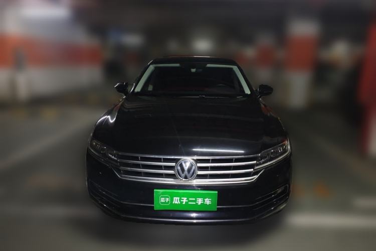 Used Volkswagen Phideon 2018 Revised Version 380TSI Two-Wheel Drive Business Edition Front
