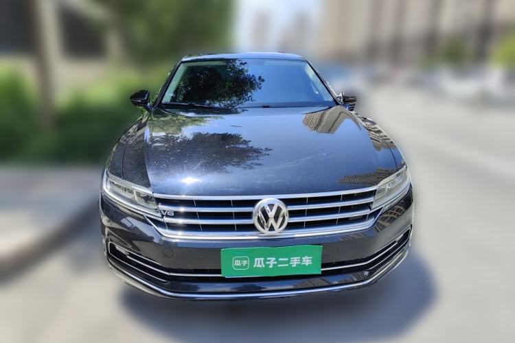 Used Volkswagen Phideon 2018 Revised Version 380TSI Two-Wheel Drive Business Edition Front