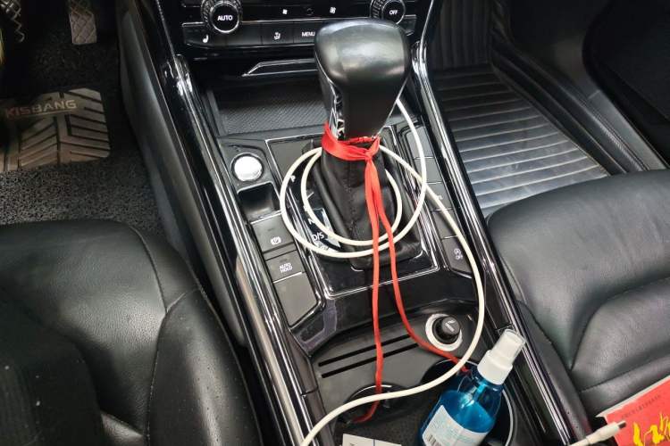 Used Volkswagen Phideon 2018 Revised Version 380TSI Two-Wheel Drive Business Edition Gear Lever