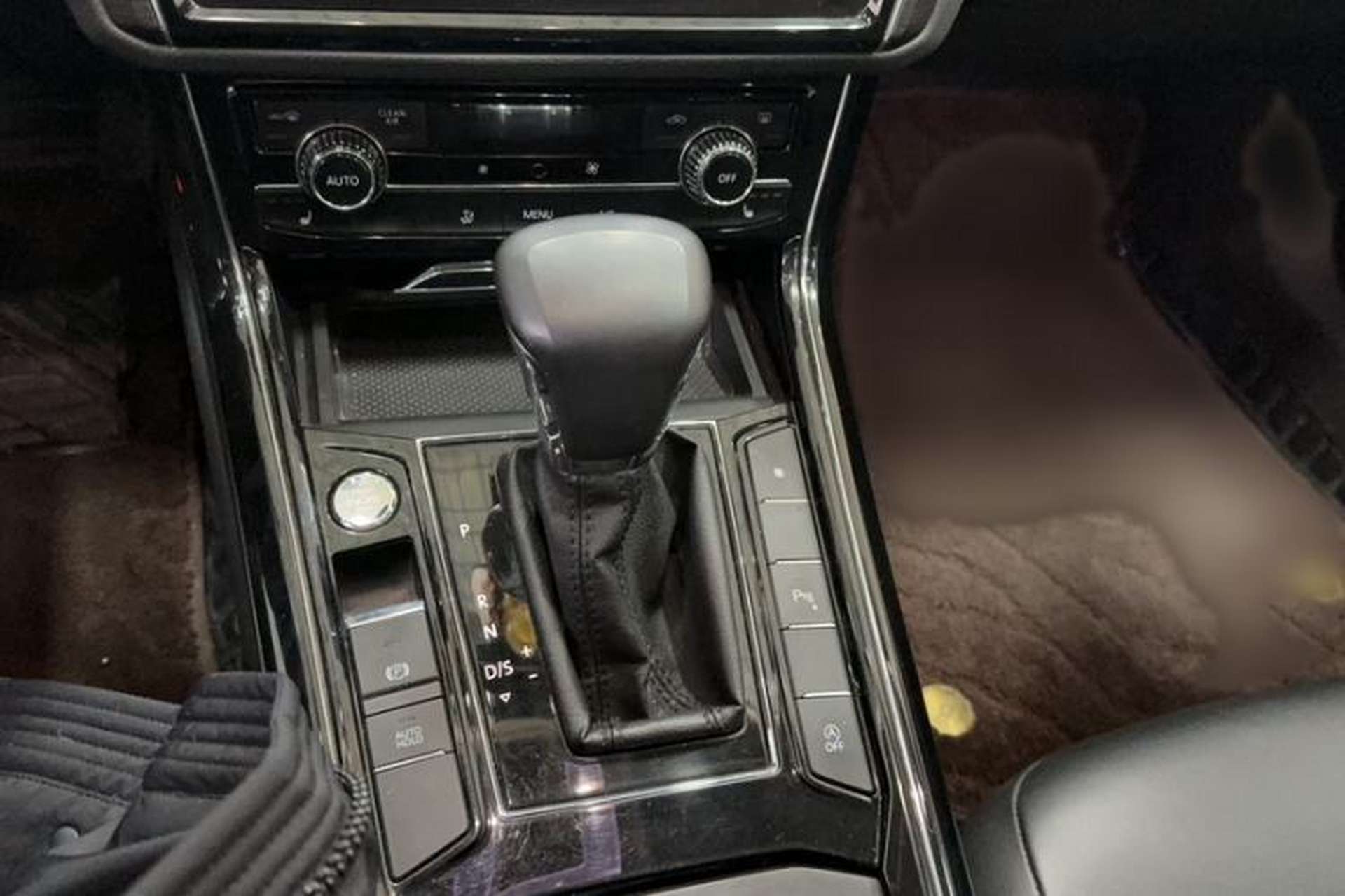 Used Volkswagen Phideon 2018 Revised Version 380TSI Two-Wheel Drive Business Edition Gear Lever