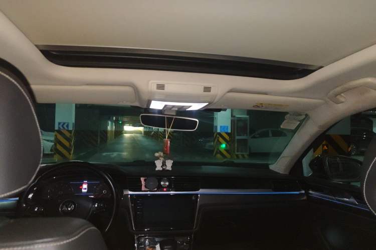Used Volkswagen Phideon 2018 380TSI Two-Wheel Drive Business Edition Headliner
