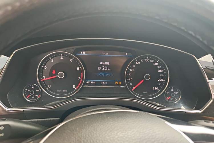 Used Volkswagen Phideon 2018 Revised Version 380TSI Two-Wheel Drive Business Edition Instrument Cluster