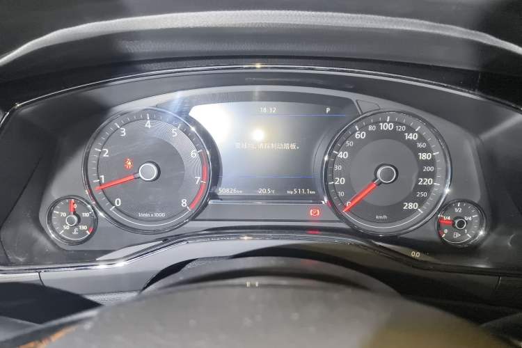 Used Volkswagen Phideon 2018 Revised Version 380TSI Two-Wheel Drive Business Edition Instrument Cluster