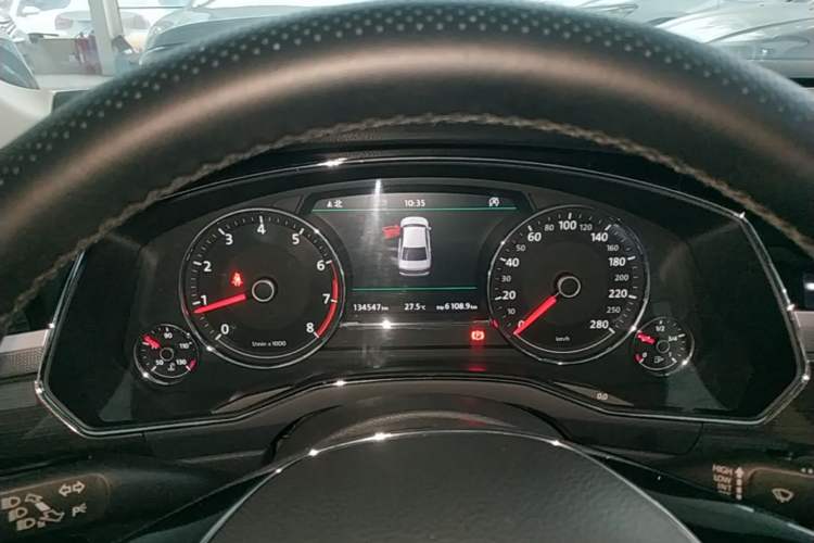 Used Volkswagen Phideon 2018 Revised Version 380TSI Two-Wheel Drive Business Edition Instrument Cluster