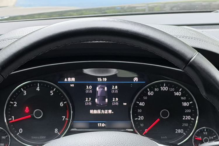 Used Volkswagen Phideon 2018 Revised Version 380TSI Two-Wheel Drive Business Edition Instrument Cluster