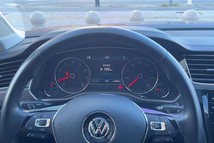 Used Volkswagen Phideon 2018 Revised Version 380TSI Two-Wheel Drive Business Edition Instrument Cluster