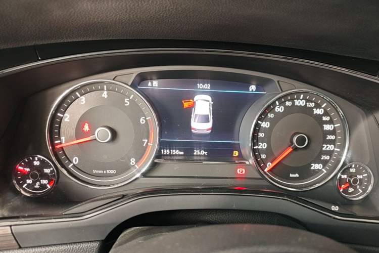 Used Volkswagen Phideon 2018 Revised Version 380TSI Two-Wheel Drive Business Edition Instrument Cluster