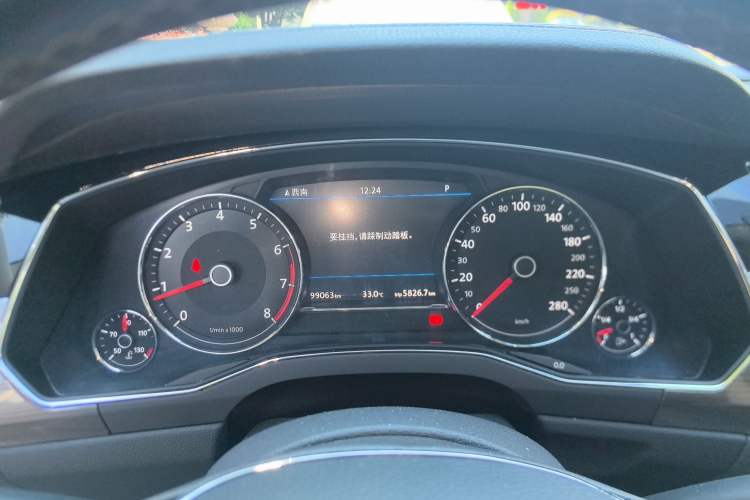 Used Volkswagen Phideon 2018 Revised Version 380TSI Two-Wheel Drive Business Edition Instrument Cluster