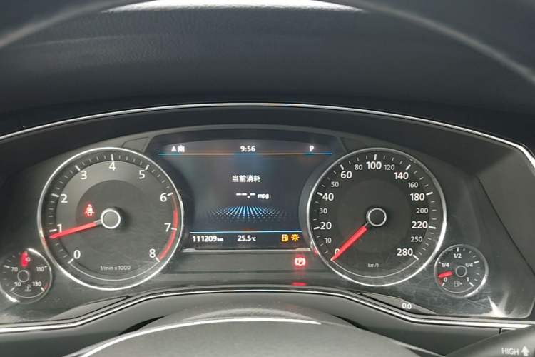Used Volkswagen Phideon 2018 Revised Version 380TSI Two-Wheel Drive Business Edition Instrument Cluster