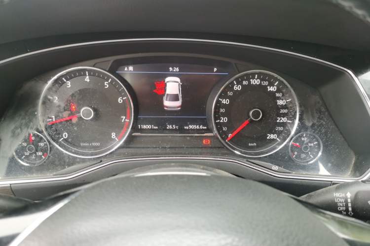 Used Volkswagen Phideon 2018 Revised Version 380TSI Two-Wheel Drive Business Edition Instrument Cluster