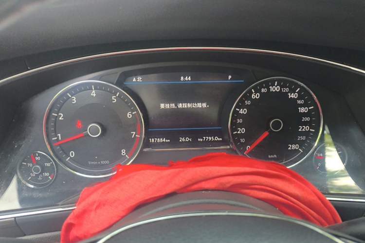 Used Volkswagen Phideon 2018 Revised Version 380TSI Two-Wheel Drive Business Edition Instrument Cluster