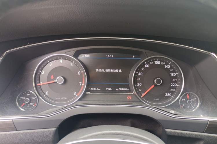 Used Volkswagen Phideon 2018 380TSI Two-Wheel Drive Business Edition Instrument Cluster