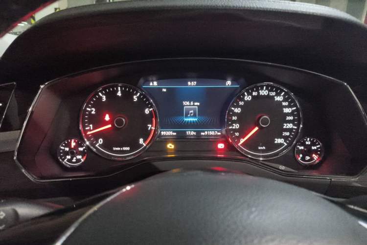 Used Volkswagen Phideon 2018 Revised Version 380TSI Two-Wheel Drive Business Edition Instrument Cluster
