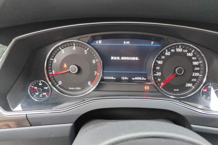 Used Volkswagen Phideon 2018 Revised Version 380TSI Two-Wheel Drive Business Edition Instrument Cluster