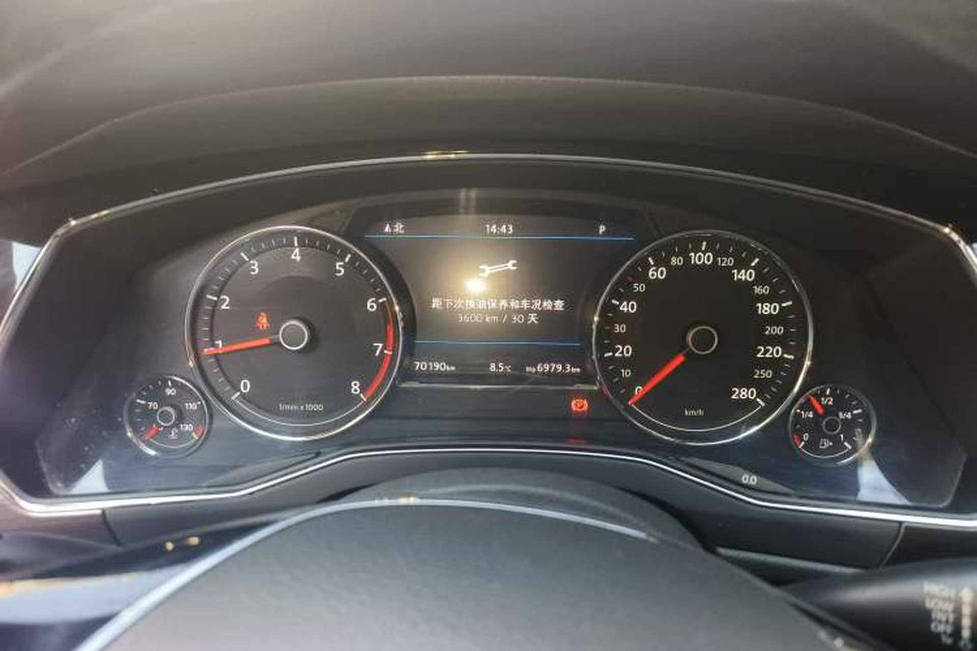 Used Volkswagen Phideon 2018 Revised Version 380TSI Two-Wheel Drive Business Edition Instrument Cluster