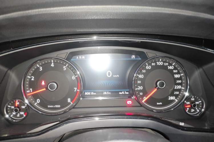 Used Volkswagen Phideon 2018 Revised Version 380TSI Two-Wheel Drive Business Edition Instrument Cluster