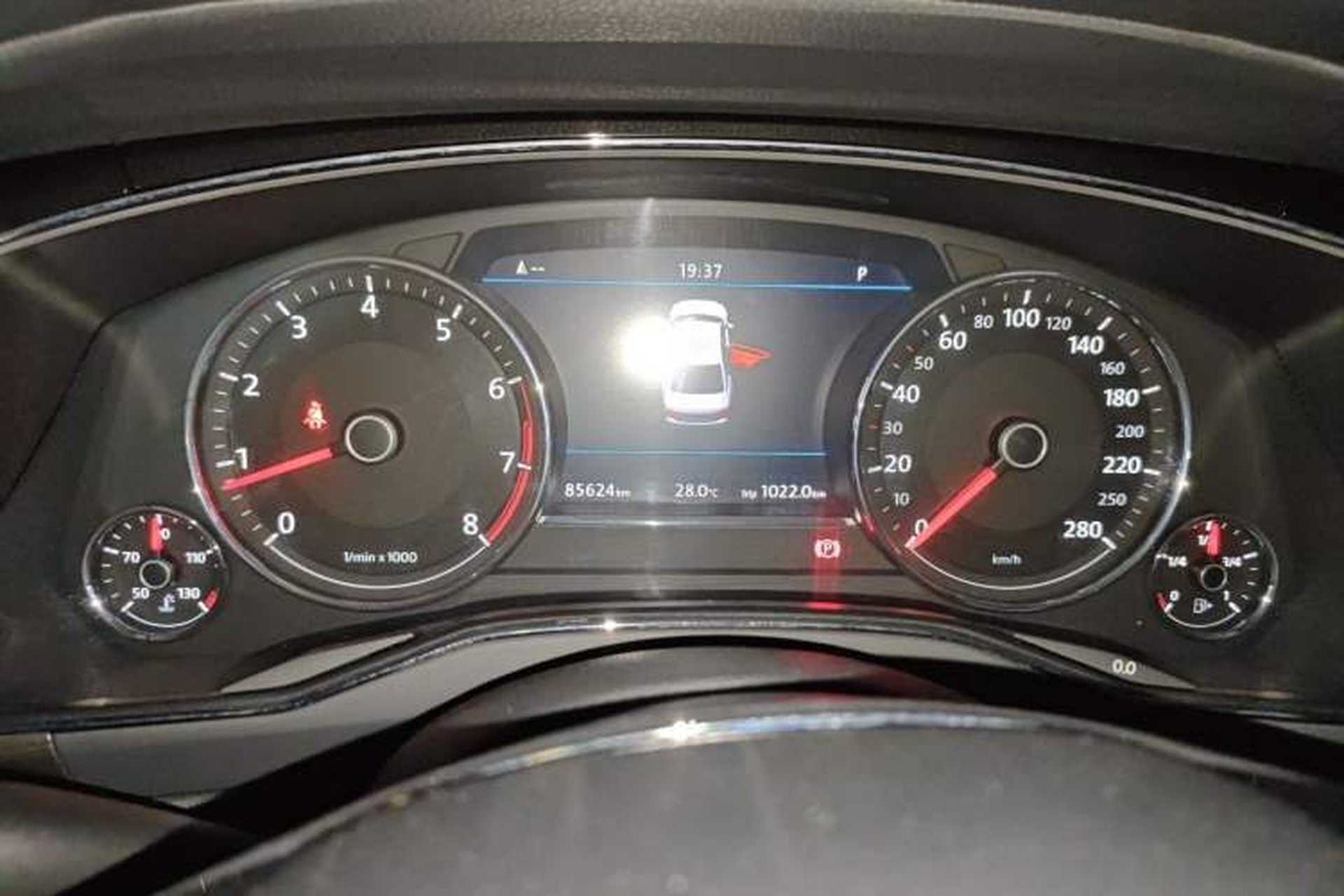 Used Volkswagen Phideon 2018 380TSI Two-Wheel Drive Business Edition Instrument Cluster