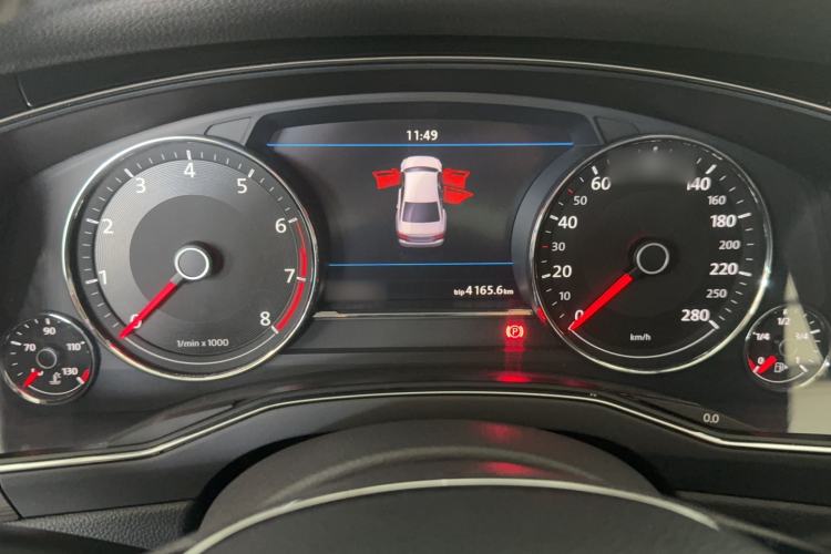 Used Volkswagen Phideon 2018 Revised Version 380TSI Two-Wheel Drive Business Edition Instrument Cluster