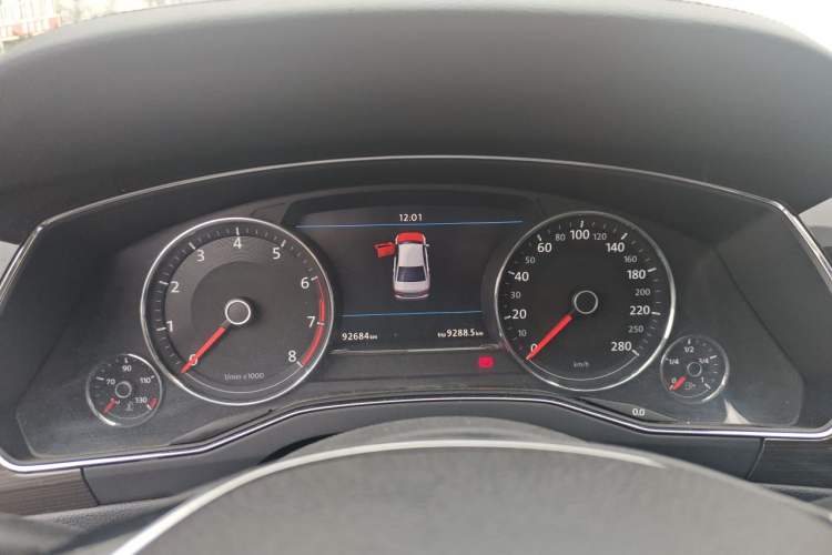 Used Volkswagen Phideon 2018 Revised Version 380TSI Two-Wheel Drive Business Edition Instrument Cluster