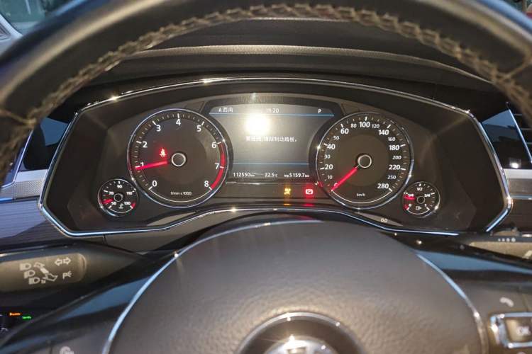 Used Volkswagen Phideon 2018 Revised Version 380TSI Two-Wheel Drive Business Edition Instrument Cluster