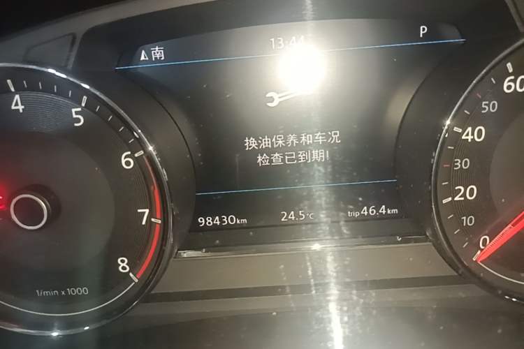 Used Volkswagen Phideon 2018 Revised Version 380TSI Two-Wheel Drive Business Edition Instrument Cluster
