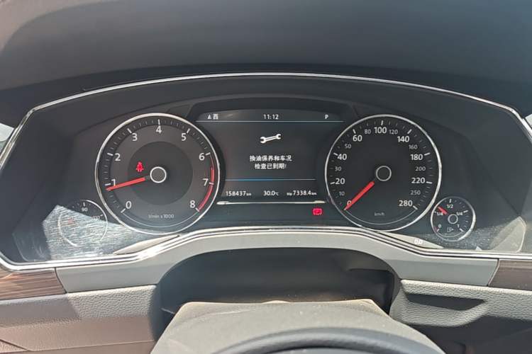 Used Volkswagen Phideon 2018 Revised Version 380TSI Two-Wheel Drive Business Edition Instrument Cluster