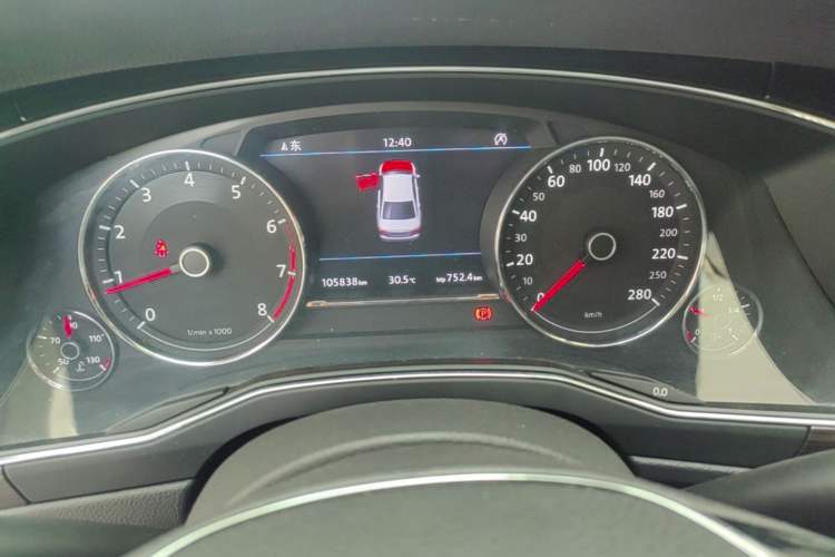 Used Volkswagen Phideon 2018 Revised Version 380TSI Two-Wheel Drive Business Edition Instrument Cluster