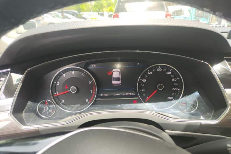 Used Volkswagen Phideon 2018 Revised Version 380TSI Two-Wheel Drive Business Edition Instrument Cluster